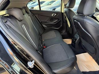 BMW 1 SERIES 1.5 118i Sport Hatchback 5dr Petrol DCT Euro 6 (s/s) (140 ps)