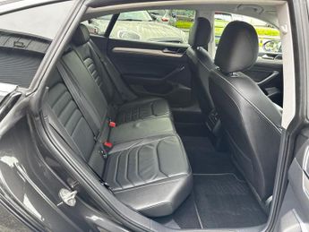 VOLKSWAGEN ARTEON 2.0 TDI Elegance Fastback 5dr Diesel DSG 4Motion Euro 6 (s/s) (1