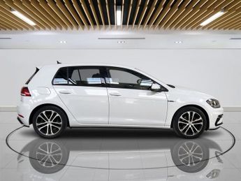 VOLKSWAGEN GOLF 2.0 TDI R-Line Hatchback 5dr Diesel DSG Euro 6 (s/s) (150 ps)