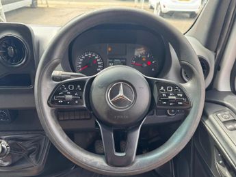MERCEDES-BENZ SPRINTER 2.1 314 CDI Luton Van 2dr Diesel FWD L2 Euro 6 (143 ps)