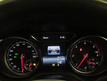 MERCEDES-BENZ CLA 2.1 CLA220d AMG Line Night Edition Coupe 4dr Diesel 7G-DCT Euro 