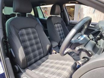 VOLKSWAGEN GOLF 2.0 TDI GTD Estate 5dr Diesel DSG Euro 6 (s/s) (184 ps)