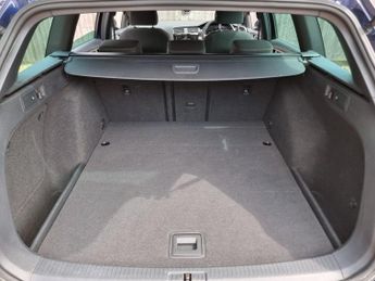 VOLKSWAGEN GOLF 2.0 TDI GTD Estate 5dr Diesel DSG Euro 6 (s/s) (184 ps)