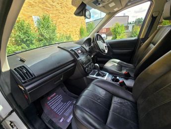 LAND ROVER FREELANDER 2 2.2 TD4 GS SUV 5dr Diesel CommandShift 4WD Euro 5 (150 ps)