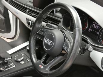 AUDI A4 AVANT 2.0 TDI S line Estate 5dr Diesel S Tronic quattro Euro 6 (s/s) (