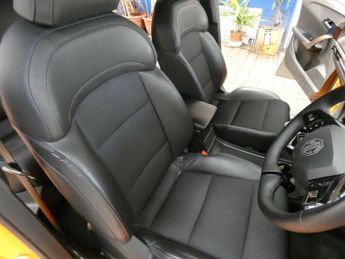 MG Mg4 64kWh Trophy Long Range Hatchback 5dr Electric Auto (203 ps)