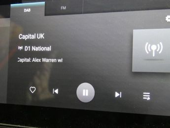 MG MG4 64kWh Trophy Long Range Hatchback 5dr Electric Auto (203 ps)