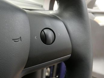 TESLA MODEL Y SUV 5dr Electric Auto RWD (346 ps)