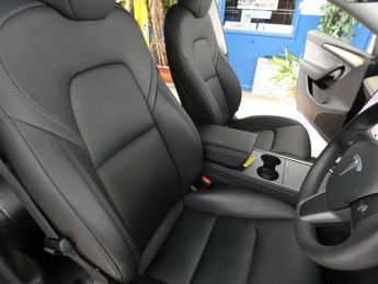 TESLA MODEL Y SUV 5dr Electric Auto RWD (346 ps)