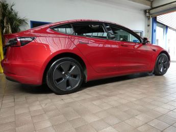 TESLA Model 3 Standard Range Plus Saloon 4dr Electric Auto RWD (241 bhp)