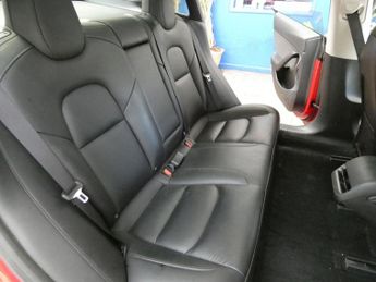 TESLA Model 3 Standard Range Plus Saloon 4dr Electric Auto RWD (241 bhp)