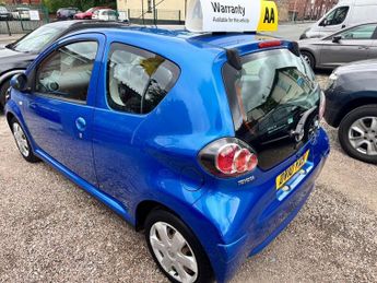 TOYOTA AYGO 1.0 VVT-i Blue Hatchback 3dr Petrol Manual Euro 4 (67 bhp)