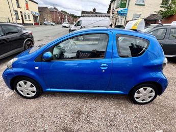 TOYOTA AYGO 1.0 VVT-i Blue Hatchback 3dr Petrol Manual Euro 4 (67 bhp)