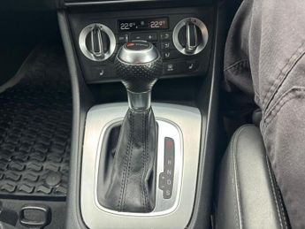 AUDI Q3 2.0 TDI S line Plus SUV 5dr Diesel S Tronic quattro Euro 5 (s/s)