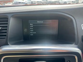 VOLVO V60 2.4 D5 SE Lux Nav Estate 5dr Diesel Geartronic Euro 5 (215 ps)