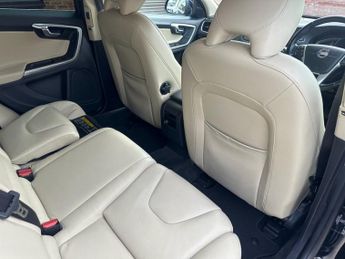 VOLVO V60 2.4 D5 SE Lux Nav Estate 5dr Diesel Geartronic Euro 5 (215 ps)