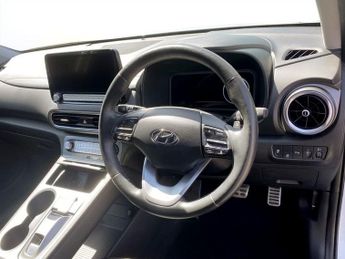HYUNDAI KONA 64kWh Premium SUV 5dr Electric Auto (10.5kW Charger) (204 ps)