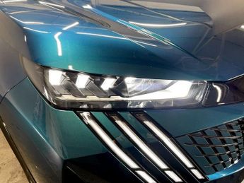 PEUGEOT E-3008 73kWh GT SUV 5dr Electric Auto (210 ps)