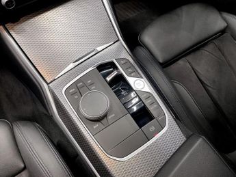 BMW 3 SERIES 2.0 330e 12kWh M Sport Touring 5dr Petrol Plug-in Hybrid Auto Eu