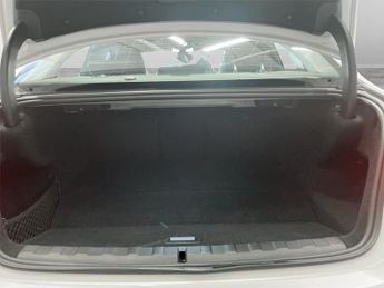 BMW 3 SERIES 2.0 330e 12kWh SE Pro Saloon 4dr Petrol Plug-in Hybrid Auto Euro