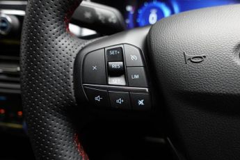 FORD KUGA 2.5 EcoBoost Duratec 14.4kWh ST-Line SUV 5dr Petrol Plug-in Hybr