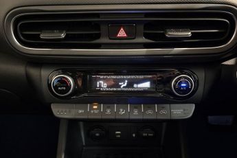 HYUNDAI KONA 1.6 h-GDi Ultimate SUV 5dr Petrol Hybrid DCT Euro 6 (s/s) (141 p