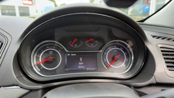 VAUXHALL INSIGNIA AUTOMATIC 2.0 CDTi Energy Hatchback 5dr Diesel Auto Euro 5 (163 