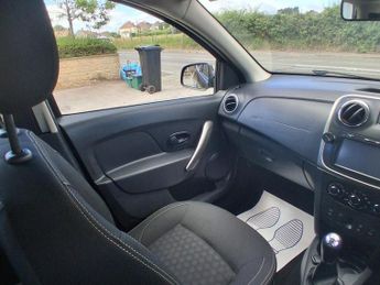 DACIA LOGAN MCV 1.5 dCi Laureate Estate 5dr Diesel Manual Euro 6 (s/s) (90 ps)