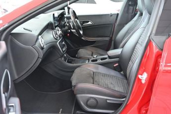MERCEDES-BENZ CLA 2.1 CLA220d AMG Line Shooting Brake 5dr Diesel 7G-DCT Euro 6 (s/