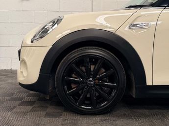 MINI CONVERTIBLE 2.0 Cooper S Convertible 2dr Petrol Steptronic Euro 6 (s/s) (192
