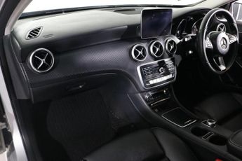 MERCEDES-BENZ A CLASS 2.1 A200d Sport (Premium) Hatchback 5dr Diesel 7G-DCT Euro 6 (s/