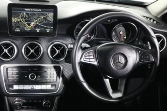 MERCEDES-BENZ A CLASS 2.1 A200d Sport (Premium) Hatchback 5dr Diesel 7G-DCT Euro 6 (s/