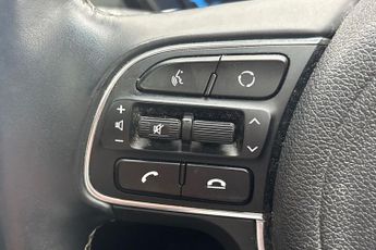 KIA NIRO 1.6 GDi 4 SUV 5dr Petrol Hybrid DCT Euro 6 (s/s) (139 bhp) Rever