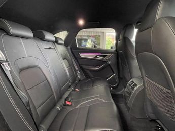 JAGUAR F-PACE 2.0 P400e 17.1kWh R-Dynamic SE SUV 5dr Petrol Plug-in Hybrid Aut