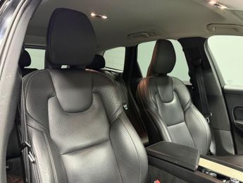 VOLVO XC60 2.0 D5 PowerPulse Inscription SUV 5dr Diesel Auto AWD Euro 6 (s/