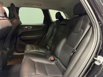 VOLVO XC60 2.0 D5 PowerPulse Inscription SUV 5dr Diesel Auto AWD Euro 6 (s/