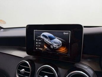 MERCEDES-BENZ GLC 2.1 GLC220d AMG Line (Premium) SUV 5dr Diesel G-Tronic+ 4MATIC E