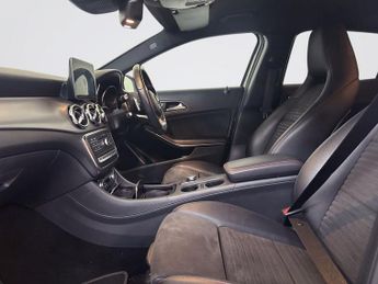 MERCEDES-BENZ GLA 2.1 GLA200d AMG Line (Premium) SUV 5dr Diesel 7G-DCT 4MATIC Euro