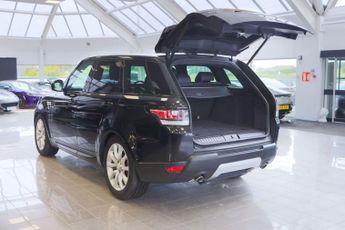 LAND ROVER RANGE ROVER SPORT 3.0 SD V6 HSE SUV 5dr Diesel Auto 4WD Euro 6 (s/s) (306 ps)