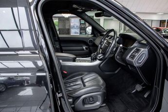 LAND ROVER RANGE ROVER SPORT 3.0 SD V6 HSE SUV 5dr Diesel Auto 4WD Euro 6 (s/s) (306 ps)