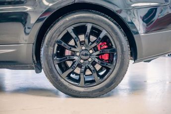 LAND ROVER RANGE ROVER SPORT 3.0 SD V6 HSE SUV 5dr Diesel Auto 4WD Euro 6 (s/s) (306 ps)