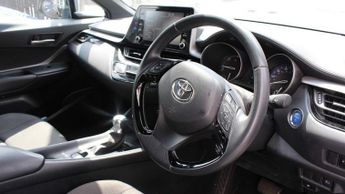 TOYOTA C-HR 1.8 VVT-h GPF Icon SUV 5dr Petrol Hybrid CVT Euro 6 (s/s) (122 p