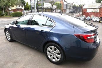 VAUXHALL INSIGNIA 2.0 CDTi ecoFLEX Tech Line Hatchback 5dr Diesel Manual Euro 5 (s