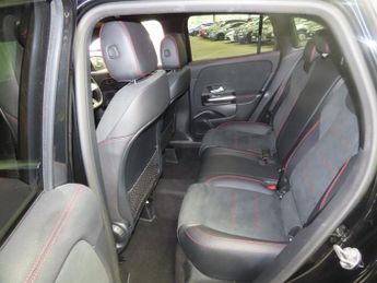 MERCEDES-BENZ GLA CLASS 1.3 GLA200 AMG Line (Executive) SUV 5dr Petrol 7G-DCT Euro 6 (s/
