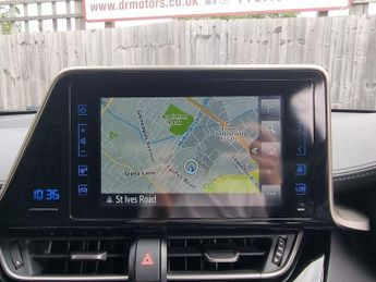 TOYOTA C-HR 1.8 VVT-h Design SUV 5dr Petrol Hybrid CVT Euro 6 (s/s) (122 ps)