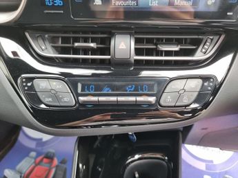 TOYOTA C-HR 1.8 VVT-h Design SUV 5dr Petrol Hybrid CVT Euro 6 (s/s) (122 ps)