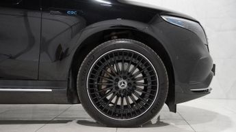 MERCEDES-BENZ EQC EQC 400 80kWh AMG Line (Premium Plus) SUV 5dr Electric Auto 4MAT