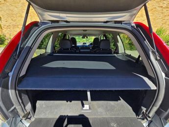 VOLVO XC90 2.4 D5 SE Lux SUV 5dr Diesel Geartronic 4WD Euro 5 (200 ps)