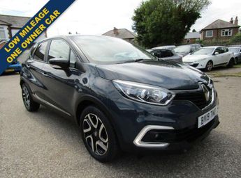 Renault Captur 0.9 TCe ENERGY Iconic SUV 5dr Petrol Manual Euro 6 (s/s) (90 ps)