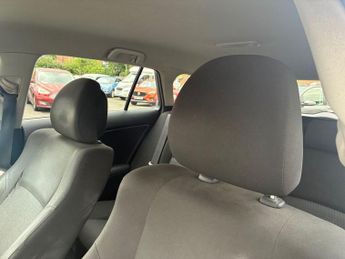 TOYOTA AVENSIS 2.0 D-4D TR Tourer 5dr Diesel Manual Euro 5 (126 ps)